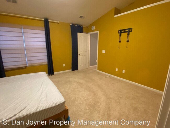 Building Photo - 3 br, 2.5 bath House - 312 Engelmann Lane