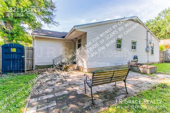 Building Photo - 3821 Lasker Ave