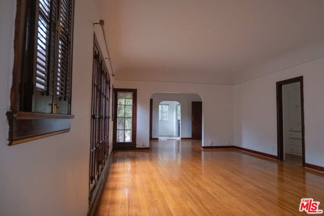 Building Photo - 5114 Edgewood Pl