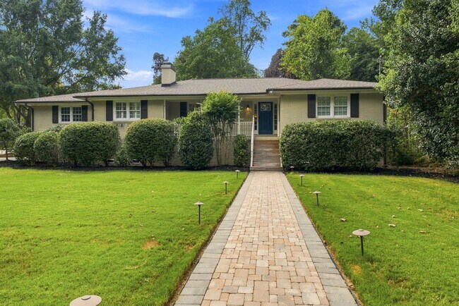 Building Photo - 3901 Quail Hollow Dr