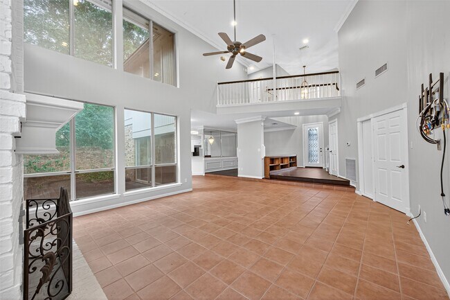 Building Photo - 901 Longmire Rd