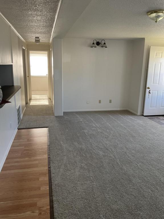 Building Photo - 1310 Briar Manor