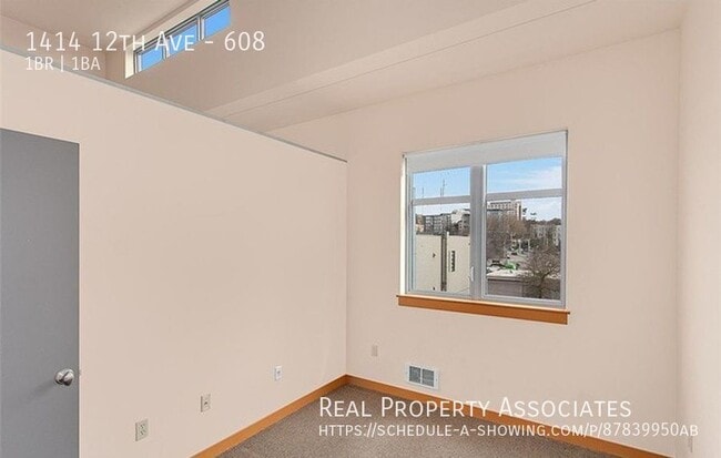 Building Photo - 1414 12th Ave