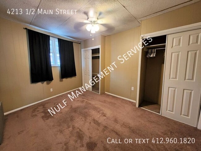 Building Photo - 4213 1/2 Main Street-