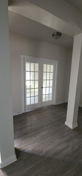 Building Photo - 639 Old Little Rock Rd