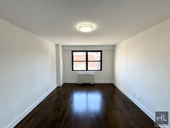 Building Photo - East 16 Avenue