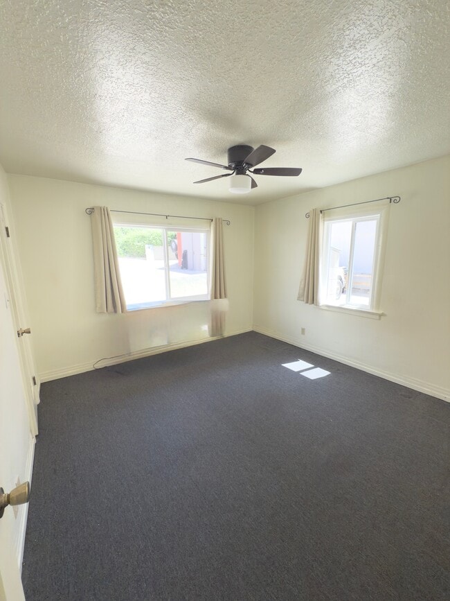 Building Photo - 2110 Glendale Blvd