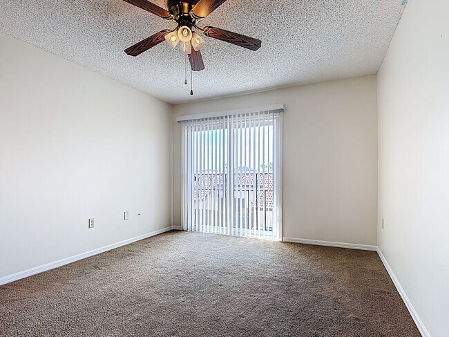 Building Photo - Spanish-Style 3 Bedroom, 2.5 Bath Mediterranean Rooftop Townhouse – Basic Cable & Wi-Fi Included!