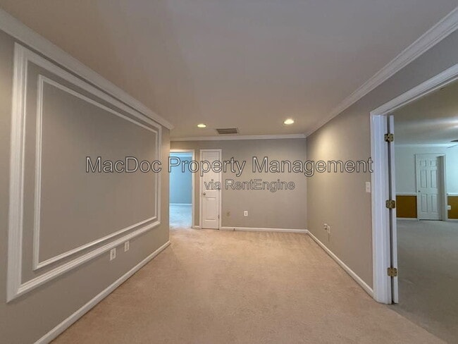 Building Photo - 1404 Graham Dr