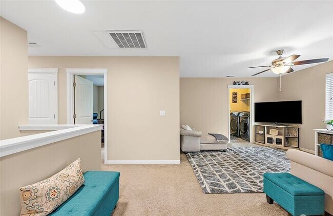 Building Photo - Lacey/Olympia 4bdr 2.5 bath in Freestone Station community!