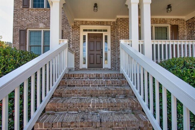 Building Photo - 1763 Crossvale Dr