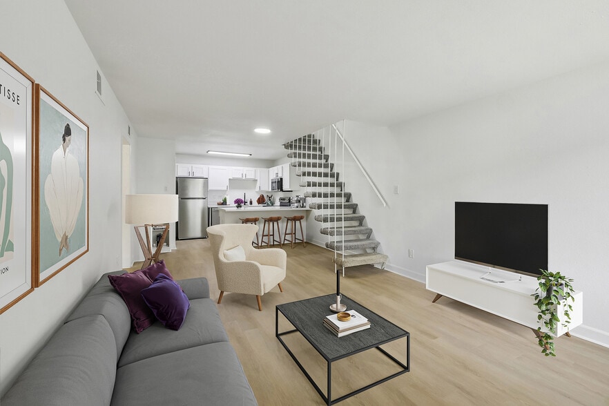 Building Photo - ReNew Greenway