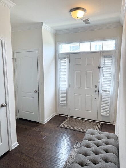Building Photo - 23347 Carters Meadow Ter