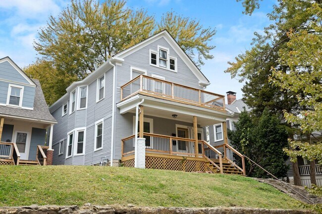 Building Photo - 4122 Locust St