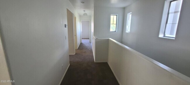 Building Photo - 4 Bedroom, 3 Bathroom Fincher Creek Home
