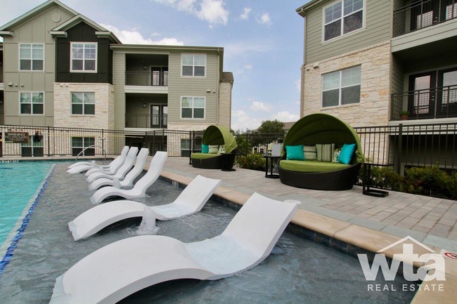 Building Photo - 1 bedroom in Austin Tx 78748