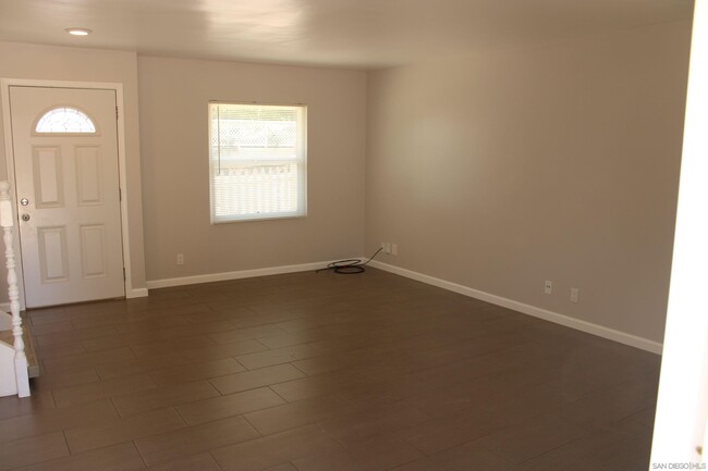Building Photo - 2310 Sumac Dr