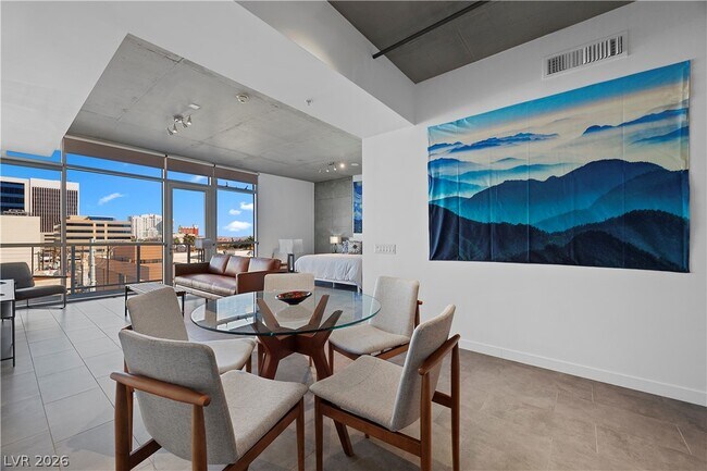 Building Photo - 353 E Bonneville Ave