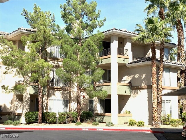 Building Photo - 7135 S Durango Dr