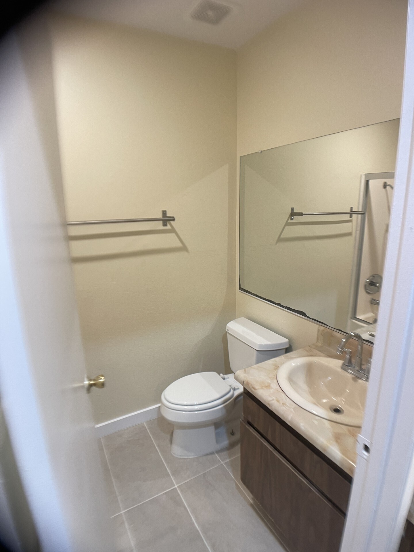 Building Photo - 9019 Cedros Ave