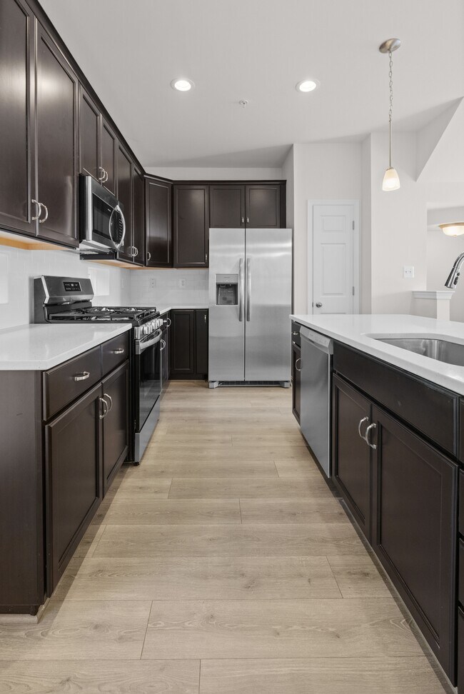 Building Photo - 377 Tumblers Wy