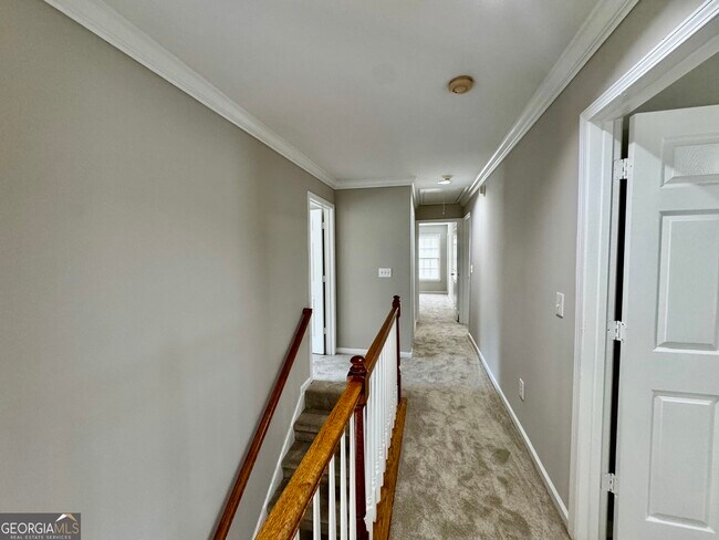 Building Photo - 1770 Highland Oaks Way NE
