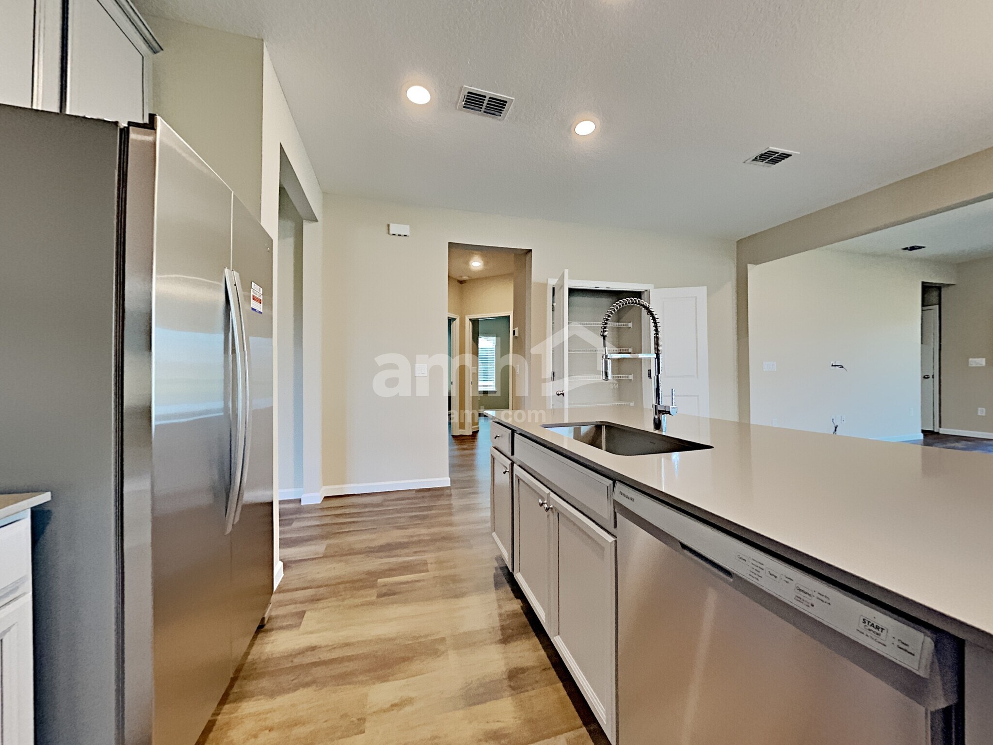 Building Photo - 300 Anastasia Park Rd