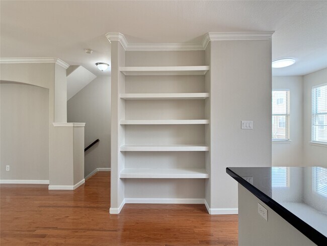 Building Photo - 12707 Boheme Dr