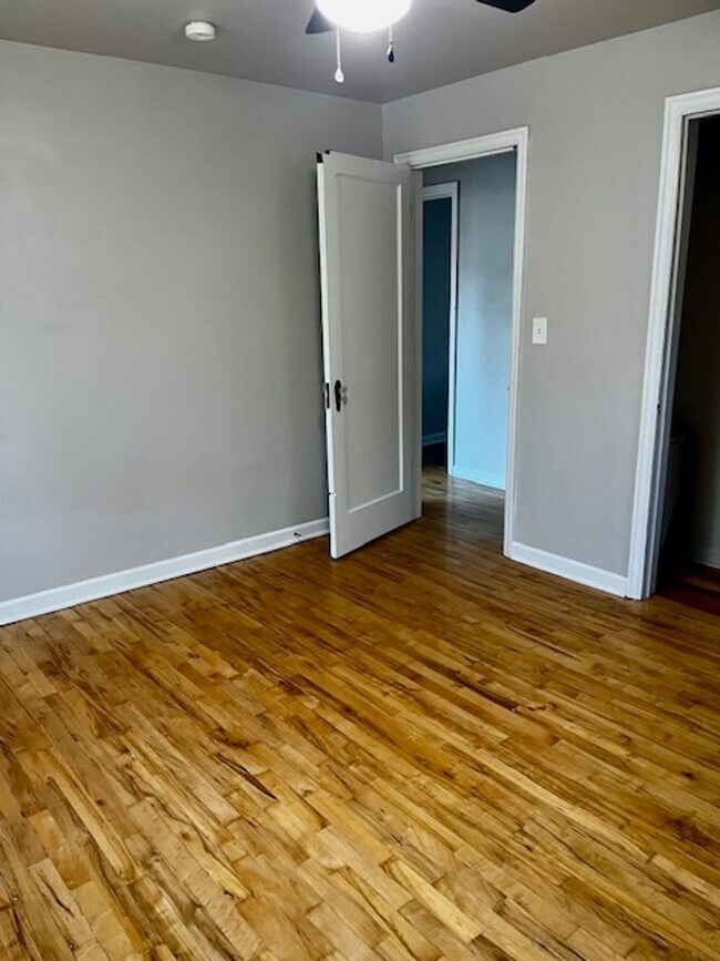 Building Photo - Cute 2 Bedroom Home in Perry District!