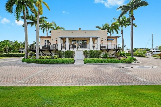 Building Photo - 13633 Deering Bay Dr