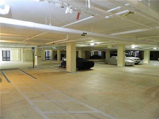 Building Photo - 3055 NW 126th Ave