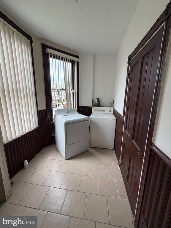 Building Photo - 603 Sharon Ave