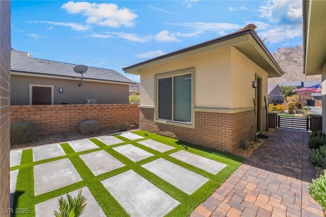 Building Photo - 3120 Greenscape Ln