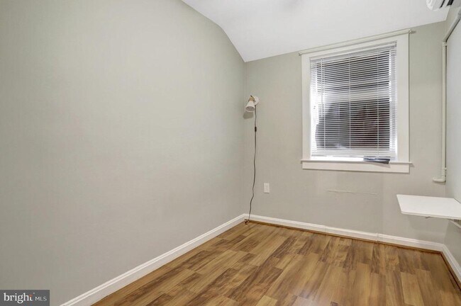 Building Photo - 1600 Woodbine St