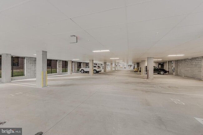 Primary Photo - 21731 Dovekie Ter