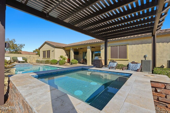 Building Photo - 4908 S Figueroa Ln