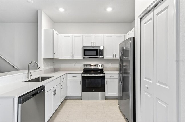 Building Photo - 11075 65th Ter E