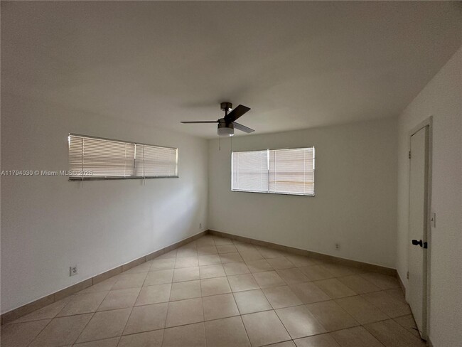 Building Photo - 3530 NW 116th Terrace