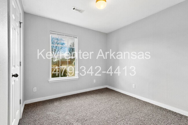 Building Photo - Great 3 bed/2 bath home in quiet Pea Ridge neighborhood!