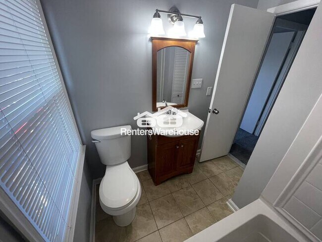 Building Photo - 20 Stewarton Ct