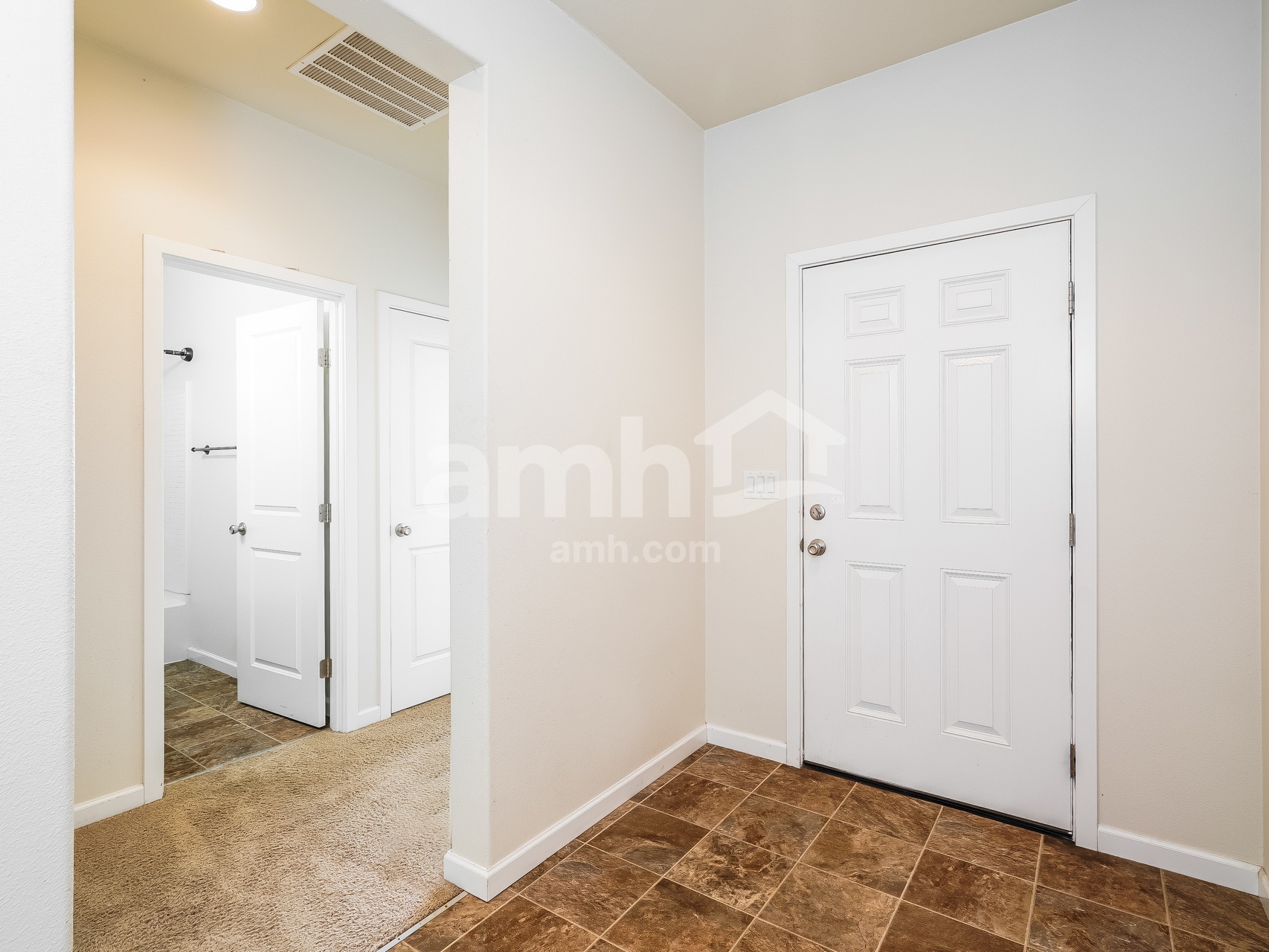 Building Photo - 326 York St