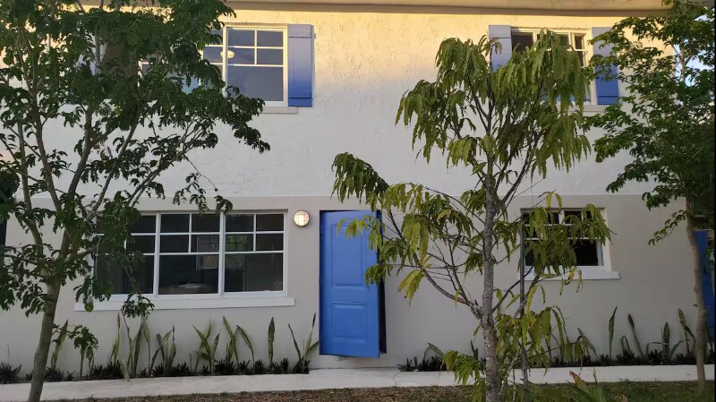 Building Photo - 907 NW 4th St
