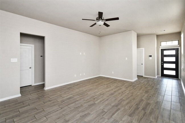 Building Photo - 939 Malibu Shr Ln