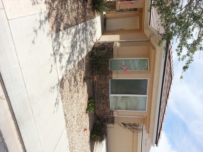 Primary Photo - Sun River 2 Bedroom 2 Bath