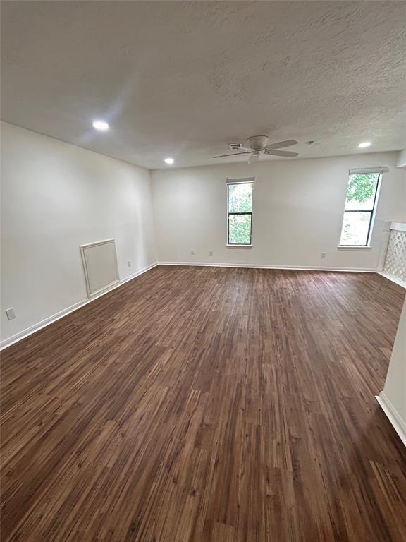 Building Photo - 12755 Mill Ridge Dr