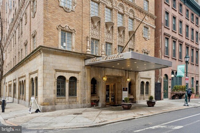 Building Photo - 2200-14-1514 Spruce St