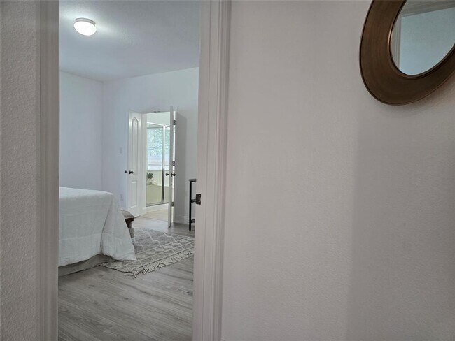 Building Photo - 303 Arrowhead Trail