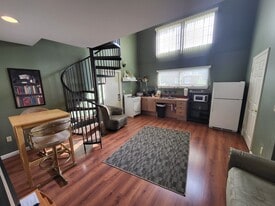 Suite #3 - Suites On Chocolate