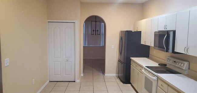 Building Photo - 810 Terranova Rd