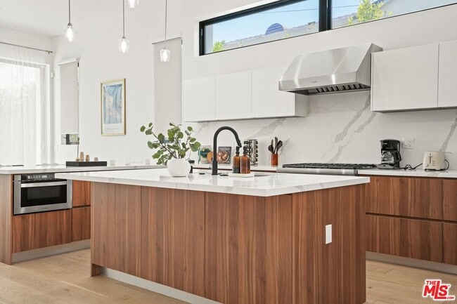 Building Photo - 12136 Clarkson Rd